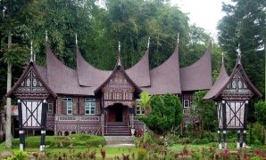 Atap Rumah Tradisional